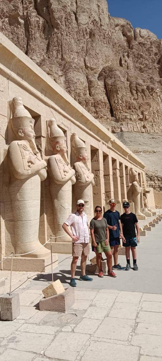 10 Days Cairo, Nile Cruise & Hurghada Christmas Tour Package